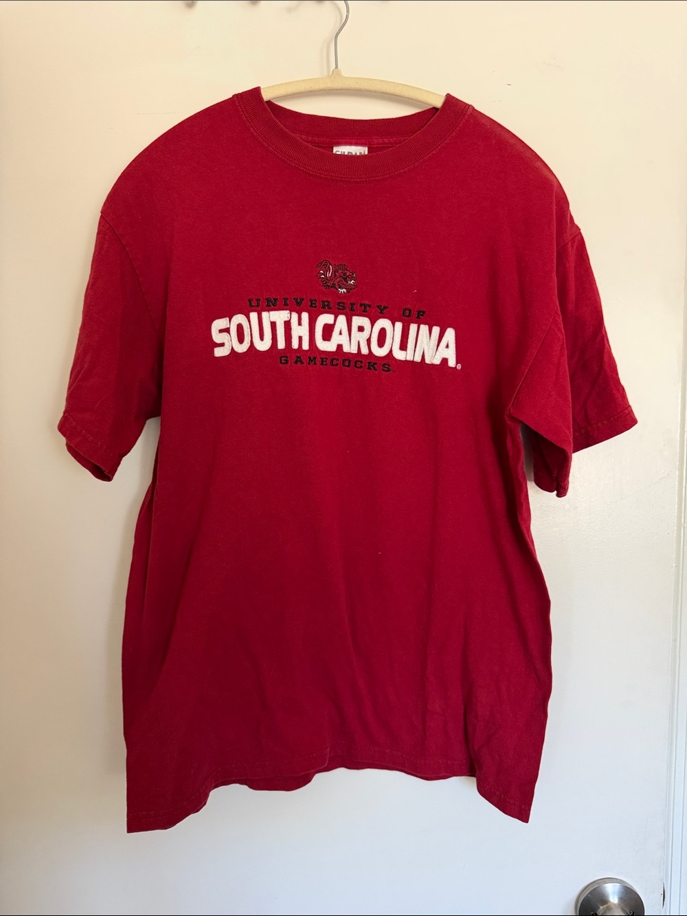 University of South Carolina Gamecocks Red Tee Embroidered size M